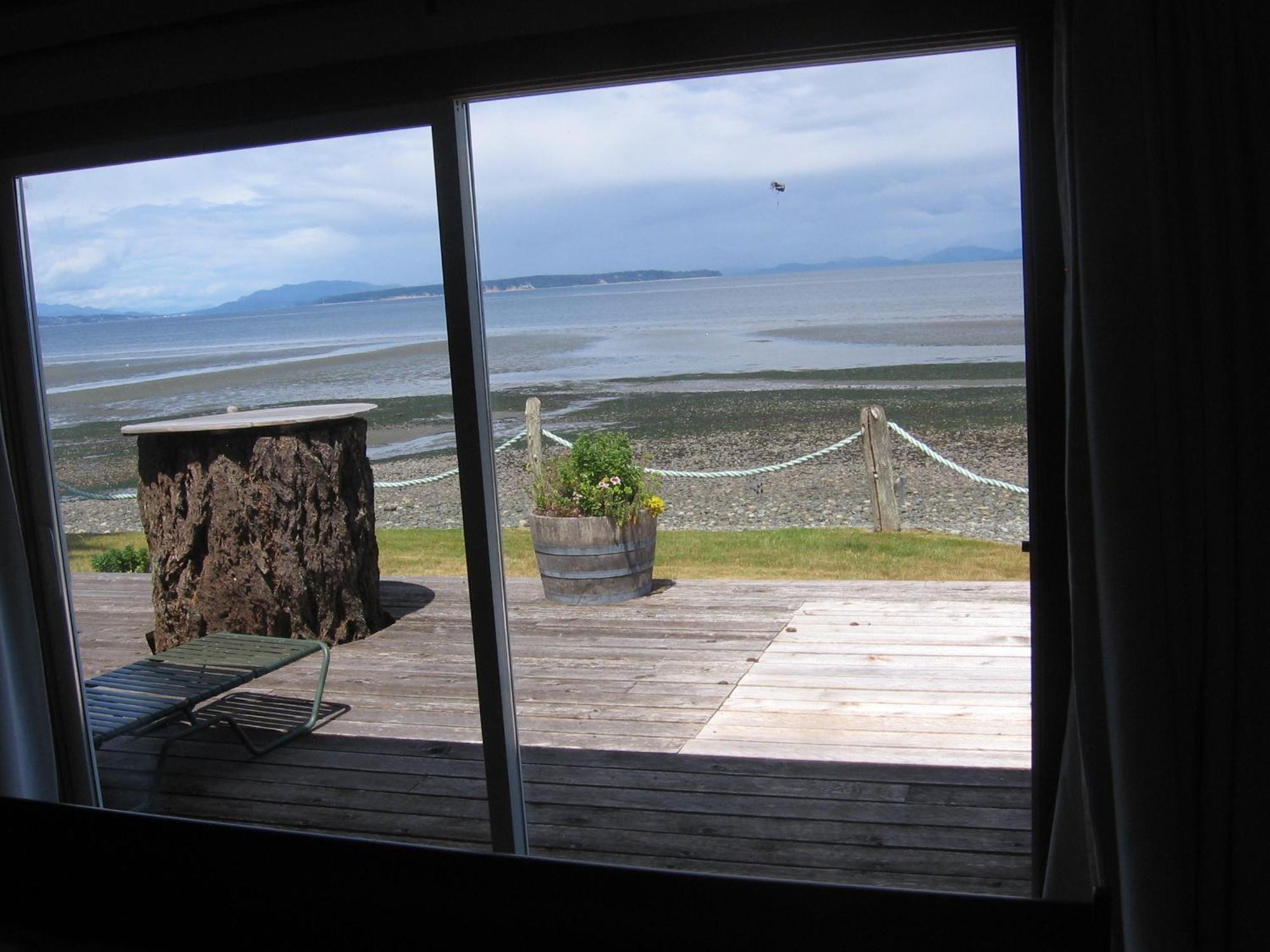 Ocean Resort Campbell River Room photo